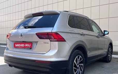 Volkswagen Tiguan II, 2018 год, 2 449 000 рублей, 6 фотография