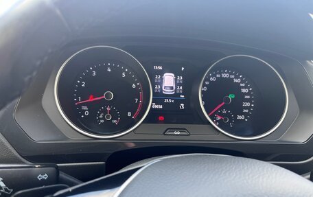 Volkswagen Tiguan II, 2018 год, 2 449 000 рублей, 20 фотография