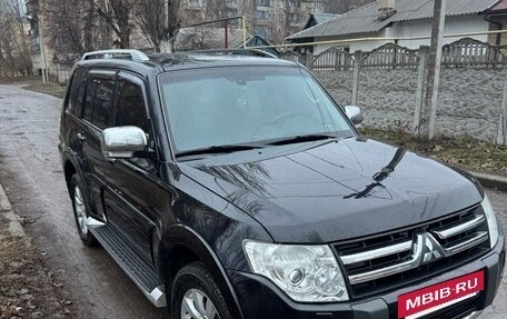 Mitsubishi Pajero IV, 2011 год, 1 800 000 рублей, 3 фотография