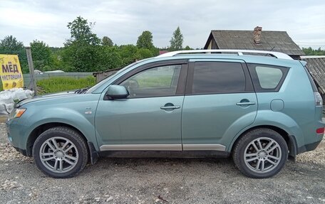 Mitsubishi Outlander III рестайлинг 3, 2008 год, 1 300 000 рублей, 4 фотография