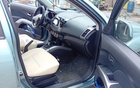 Mitsubishi Outlander III рестайлинг 3, 2008 год, 1 300 000 рублей, 6 фотография