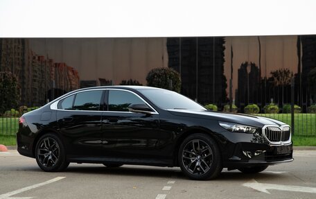 BMW 5 серия, 2024 год, 7 590 000 рублей, 3 фотография