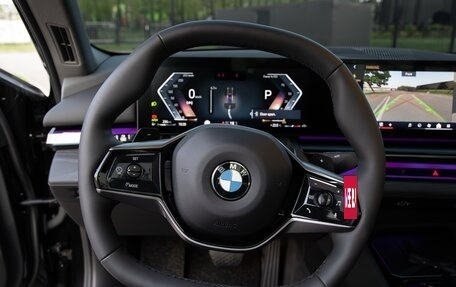 BMW 5 серия, 2024 год, 7 590 000 рублей, 17 фотография