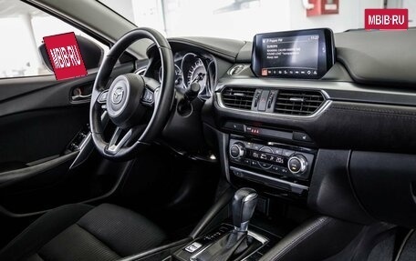 Mazda 6, 2017 год, 1 898 000 рублей, 24 фотография