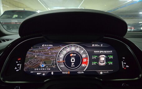 Audi R8, 2021 год, 18 673 000 рублей, 9 фотография