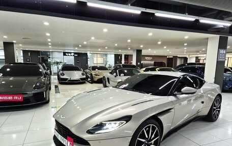 Aston Martin DB11 I, 2018 год, 13 900 000 рублей, 2 фотография