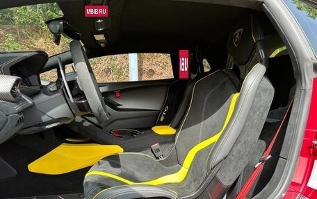 Lamborghini Huracán, 2021 год, 28 500 000 рублей, 6 фотография
