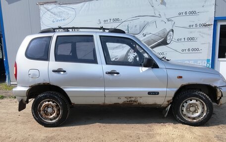 Chevrolet Niva I рестайлинг, 2003 год, 200 000 рублей, 4 фотография
