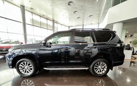 Toyota Land Cruiser Prado 150 рестайлинг 2, 2020 год, 4 657 000 рублей, 8 фотография