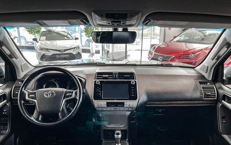 Toyota Land Cruiser Prado 150 рестайлинг 2, 2020 год, 4 657 000 рублей, 14 фотография