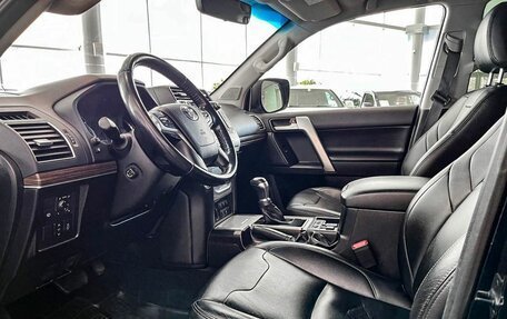 Toyota Land Cruiser Prado 150 рестайлинг 2, 2020 год, 4 657 000 рублей, 16 фотография