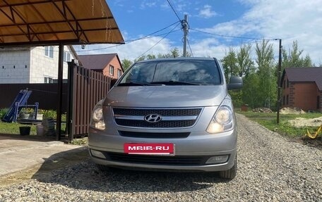 Hyundai Grand Starex Grand Starex I рестайлинг 2, 2011 год, 1 750 000 рублей, 4 фотография