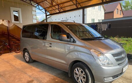 Hyundai Grand Starex Grand Starex I рестайлинг 2, 2011 год, 1 750 000 рублей, 13 фотография