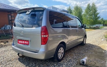 Hyundai Grand Starex Grand Starex I рестайлинг 2, 2011 год, 1 750 000 рублей, 10 фотография