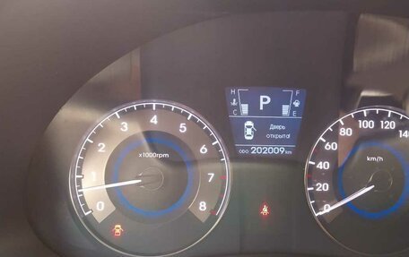 Hyundai Solaris II рестайлинг, 2011 год, 830 000 рублей, 6 фотография