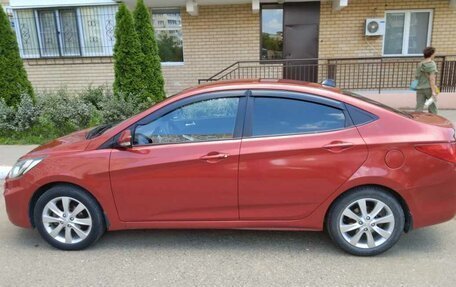 Hyundai Solaris II рестайлинг, 2011 год, 830 000 рублей, 3 фотография