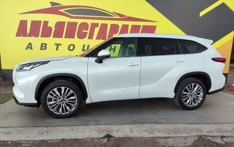 Toyota Highlander, 2025 год, 5 700 000 рублей, 2 фотография