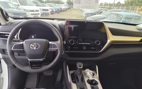 Toyota Highlander, 2025 год, 5 700 000 рублей, 16 фотография