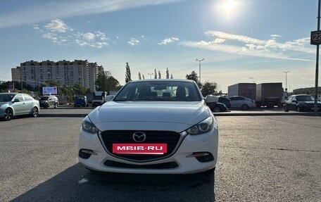 Mazda 3, 2018 год, 2 200 000 рублей, 5 фотография