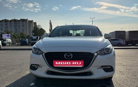 Mazda 3, 2018 год, 2 200 000 рублей, 2 фотография