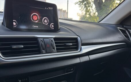 Mazda 3, 2018 год, 2 200 000 рублей, 25 фотография