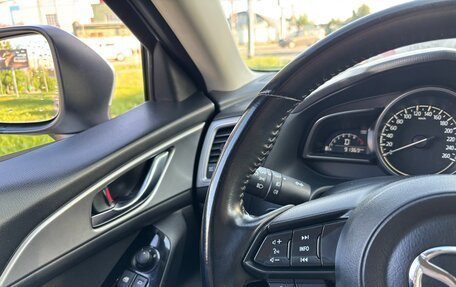 Mazda 3, 2018 год, 2 200 000 рублей, 22 фотография