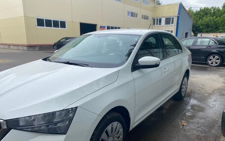 Skoda Rapid II, 2021 год, 1 350 000 рублей, 11 фотография