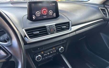 Mazda 3, 2018 год, 2 200 000 рублей, 20 фотография