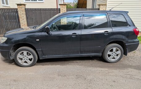 Mitsubishi Outlander III рестайлинг 3, 2005 год, 550 000 рублей, 7 фотография