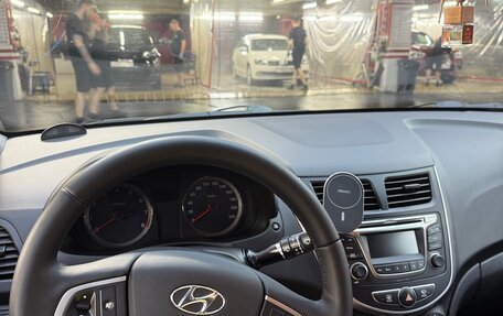Hyundai Solaris II рестайлинг, 2016 год, 1 050 000 рублей, 7 фотография