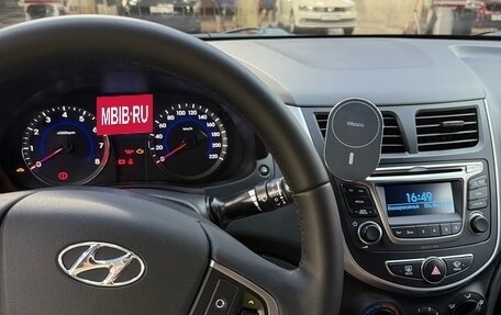 Hyundai Solaris II рестайлинг, 2016 год, 1 050 000 рублей, 9 фотография