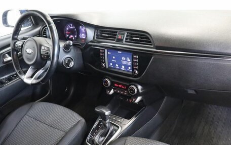 KIA Rio IV, 2018 год, 999 000 рублей, 5 фотография