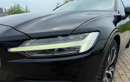 Volvo V60 II, 2019 год, 2 850 000 рублей, 4 фотография