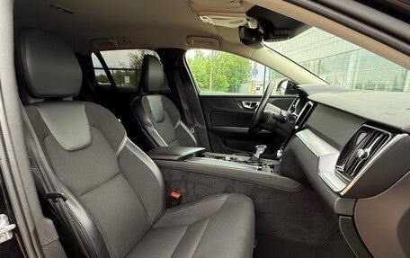 Volvo V60 II, 2019 год, 2 850 000 рублей, 18 фотография