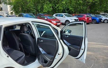 Hyundai Solaris II рестайлинг, 2015 год, 1 100 000 рублей, 13 фотография