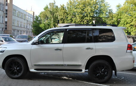 Toyota Land Cruiser 200, 2016 год, 6 099 000 рублей, 2 фотография