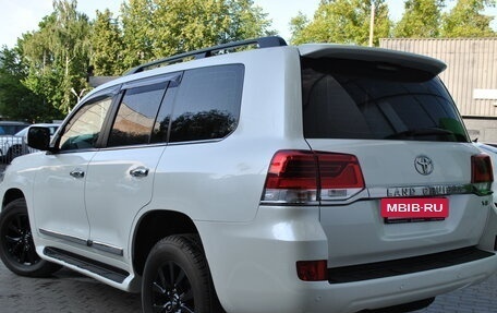 Toyota Land Cruiser 200, 2016 год, 6 099 000 рублей, 5 фотография