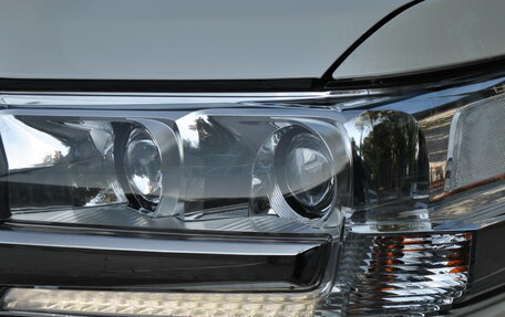 Toyota Land Cruiser 200, 2016 год, 6 099 000 рублей, 30 фотография