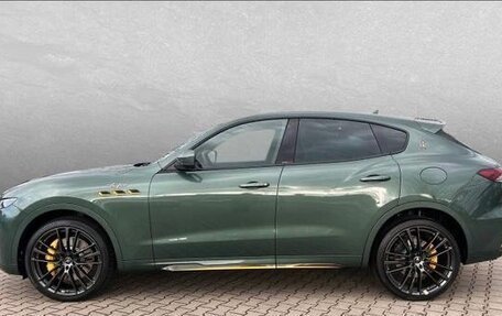 Maserati Levante I, 2024 год, 31 200 000 рублей, 3 фотография
