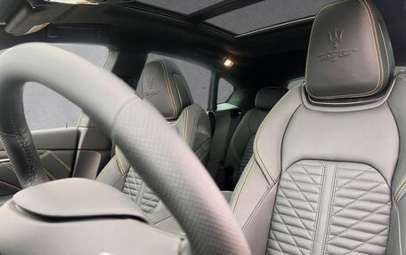 Maserati Levante I, 2024 год, 31 200 000 рублей, 5 фотография