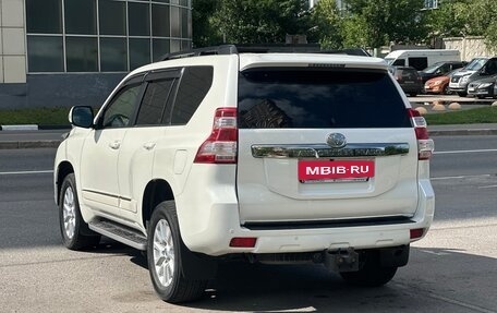 Toyota Land Cruiser Prado 150 рестайлинг 2, 2016 год, 3 850 000 рублей, 3 фотография