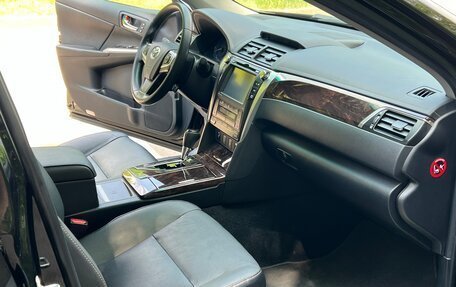 Toyota Camry, 2015 год, 2 070 000 рублей, 13 фотография