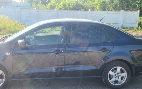 Volkswagen Polo VI (EU Market), 2011 год, 700 000 рублей, 25 фотография