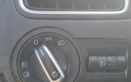Volkswagen Polo VI (EU Market), 2011 год, 700 000 рублей, 34 фотография