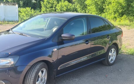Volkswagen Polo VI (EU Market), 2011 год, 700 000 рублей, 27 фотография