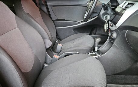 Hyundai Solaris II рестайлинг, 2011 год, 657 000 рублей, 12 фотография
