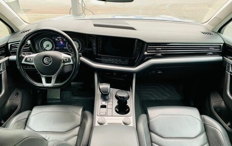 Volkswagen Touareg III, 2020 год, 3 990 000 рублей, 10 фотография