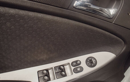 Hyundai Solaris II рестайлинг, 2012 год, 869 000 рублей, 6 фотография