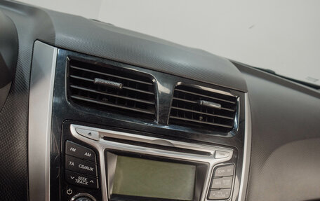 Hyundai Solaris II рестайлинг, 2012 год, 869 000 рублей, 14 фотография