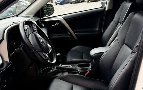 Toyota RAV4, 2017 год, 3 050 000 рублей, 15 фотография